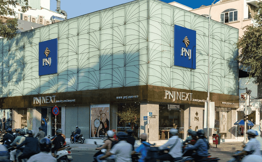 Ảnh logo mica hút nổi hoàn thiện đẹp, đúng không gian và đúng nhu cầu sử dụng