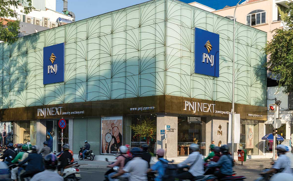 Ảnh tổng quan một mẫu logo mica hút nổi đẹp tại mặt tiền hoặc sảnh công ty ( Logo mica hút nổi ) 